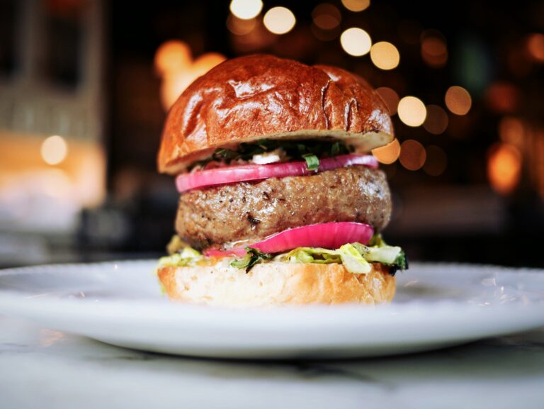 BUSY HAND CRAFTED GOURMET BURGER BAR & CAFE