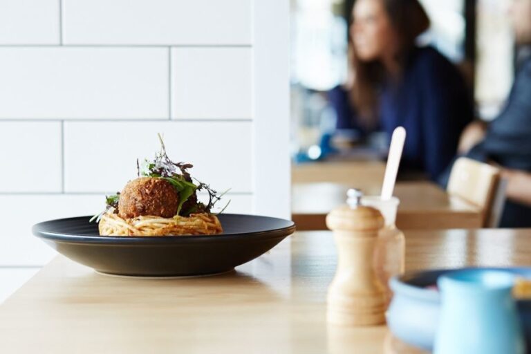 “THE LOCAL” – LICENSED CAFE