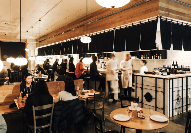 CONTEMPORARY SOUTHSIDE RESTAURANT WITH ON PREMISES 1AM LICENCE