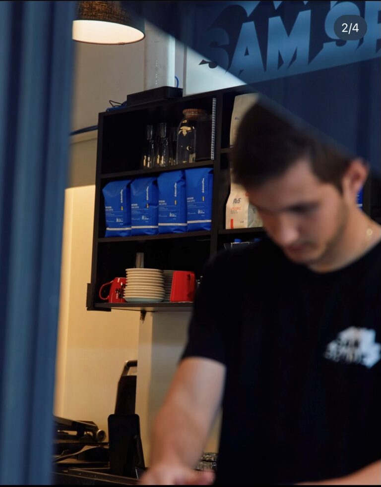 MELBOURNE COFFEE BAR - SAM SPADE