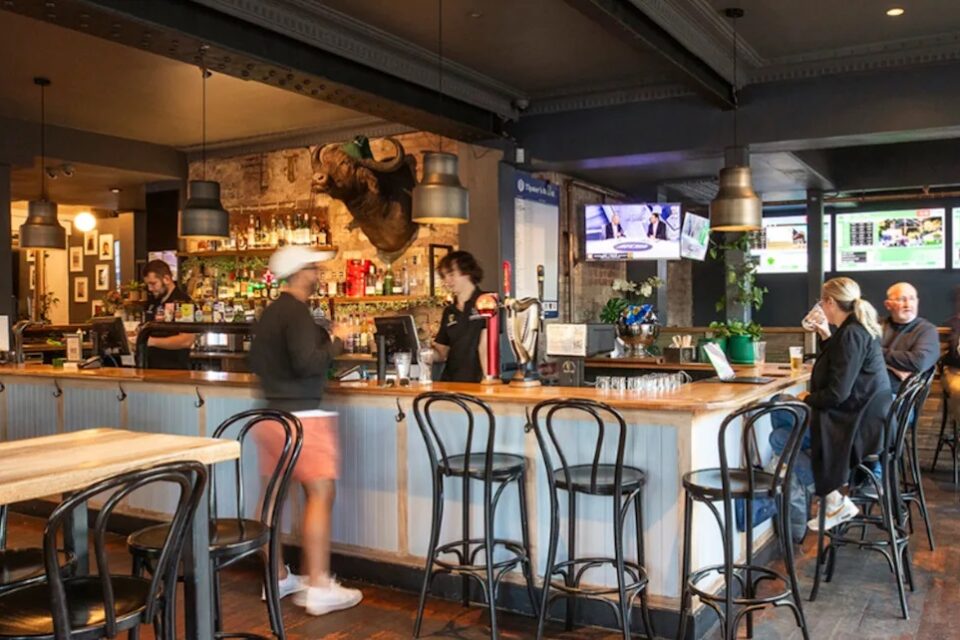 LIMERICK ARMS HOTEL