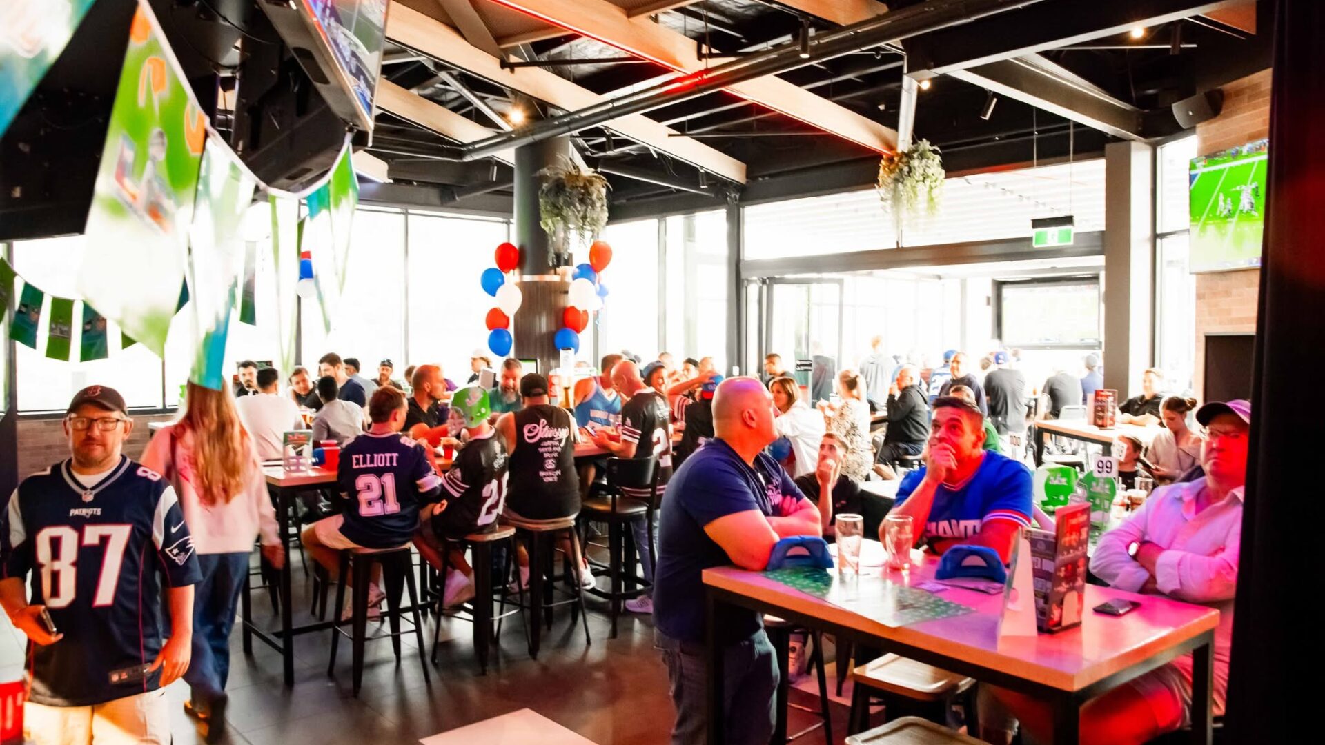 THE SPORTING GLOBE BAR & GRILL – PLENTY VALLEY