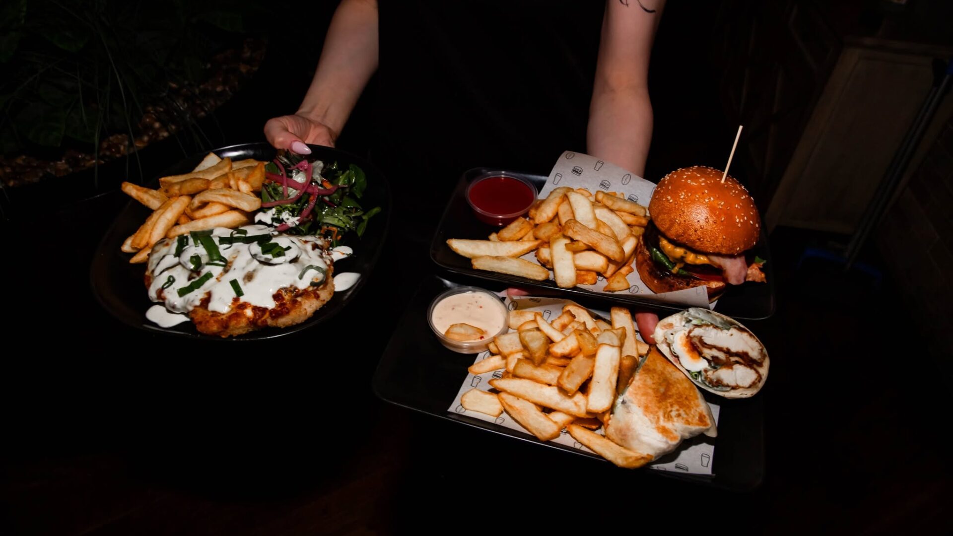 THE SPORTING GLOBE BAR & GRILL – PLENTY VALLEY