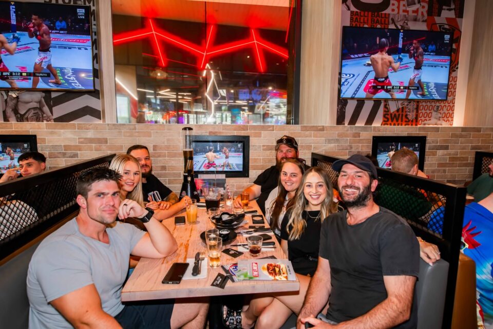 THE SPORTING GLOBE BAR & GRILL – PLENTY VALLEY