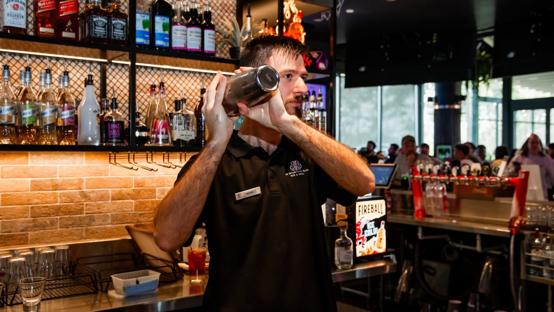 THE SPORTING GLOBE BAR & GRILL – PLENTY VALLEY