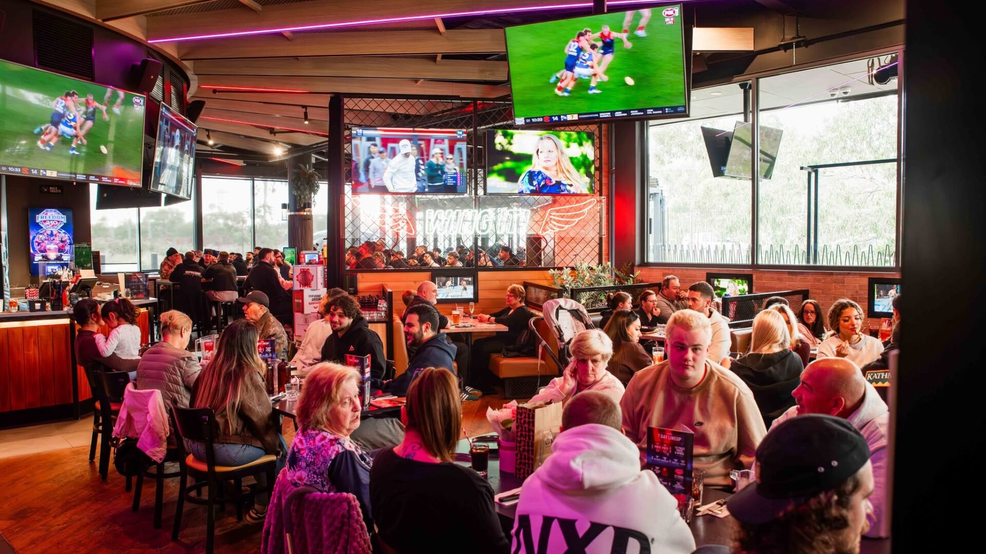 THE SPORTING GLOBE BAR & GRILL – PLENTY VALLEY