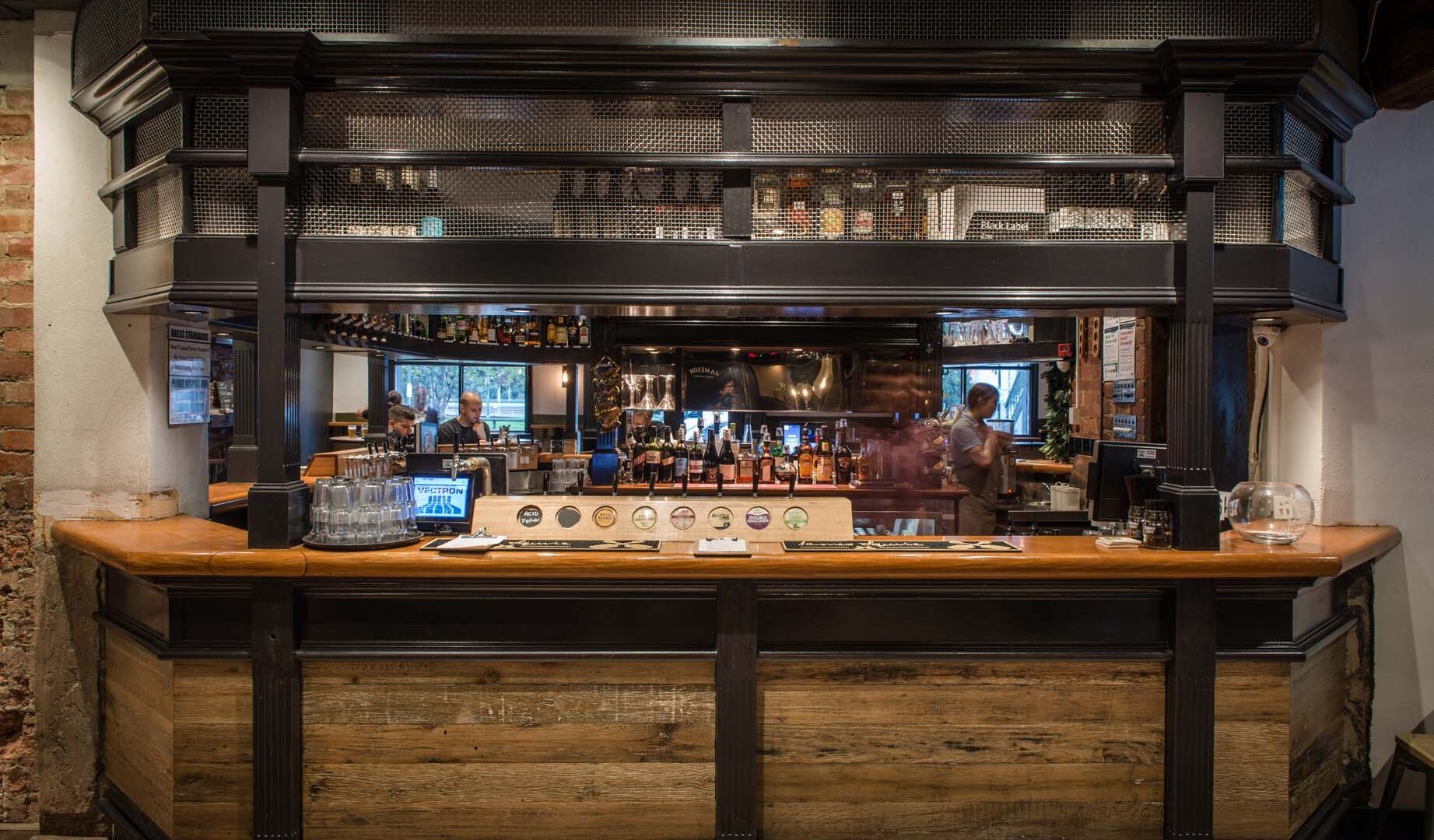THE WINDSOR ALEHOUSE